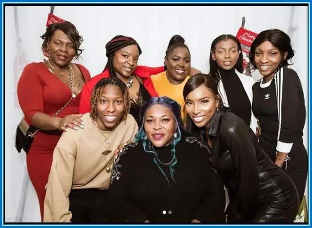 A Rare Photo of the Buchanan Sisters with their mother in the middle.