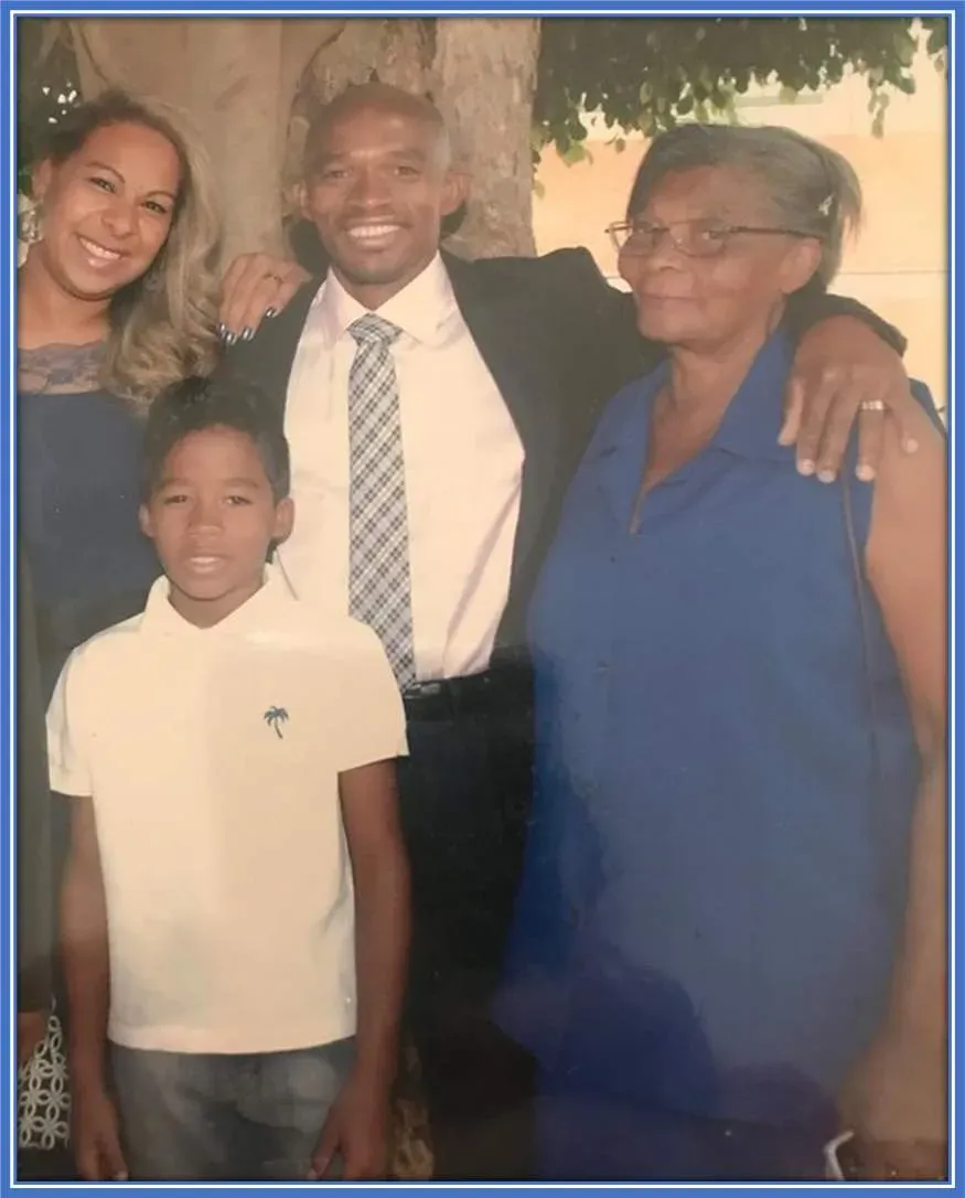 A fond memory of a young Endrick with his adored parents and grandmum (Teresa Sousa).