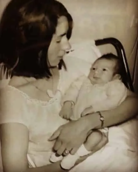 Baby Eric Cantona with mother Éléonore Raurich.