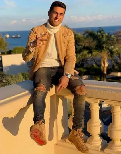 Joao Cancelo having a good time at a scenic expensive resort.