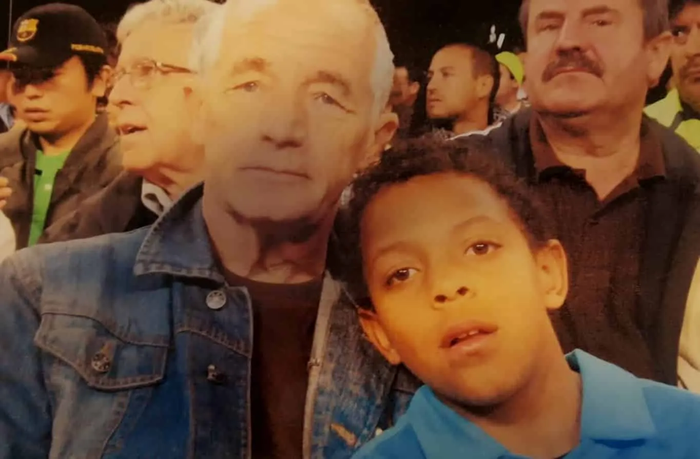Throwback photo of Donyell Malen with his grandad at Camp Nou.