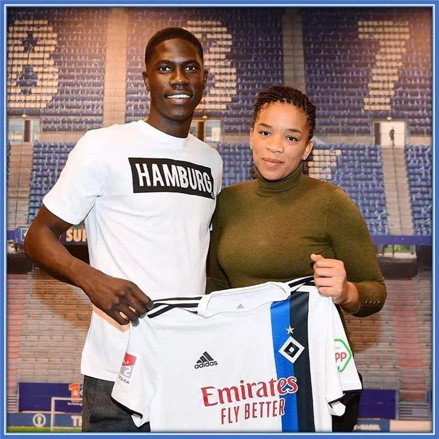 Mellisa was part of the negotiating team that got Onana to Hamburger SV in mid-2020.