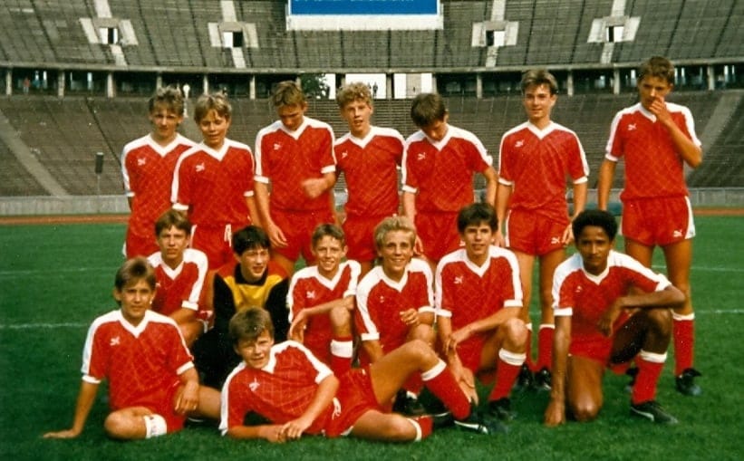 Thomas Tuchel Early Career Success- Standing at the back right. Credit to Augsburger-Allgemeine.