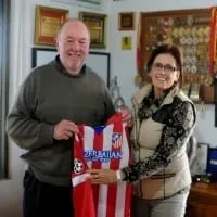 Meet the lovely parents of Diego Godin. His Mum's name is Iris Lial, and his father is Julio Godin.