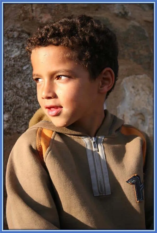 Throwback photo of a young Ismael Bennacer. As a child, his charm looks were very distinctive.