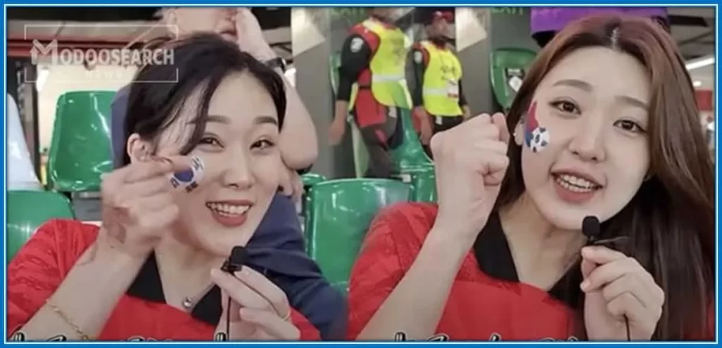 Here are Cho Gue Sung's Sisters Triumphantly rooting for their Brother's Team.