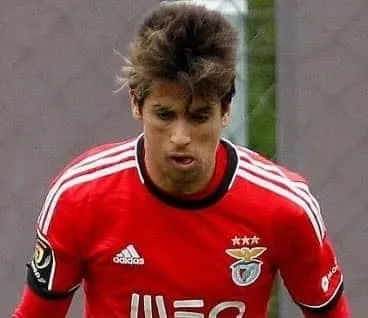 A rare photo of Joao Cancelo during his days with Benfica's B-Side.