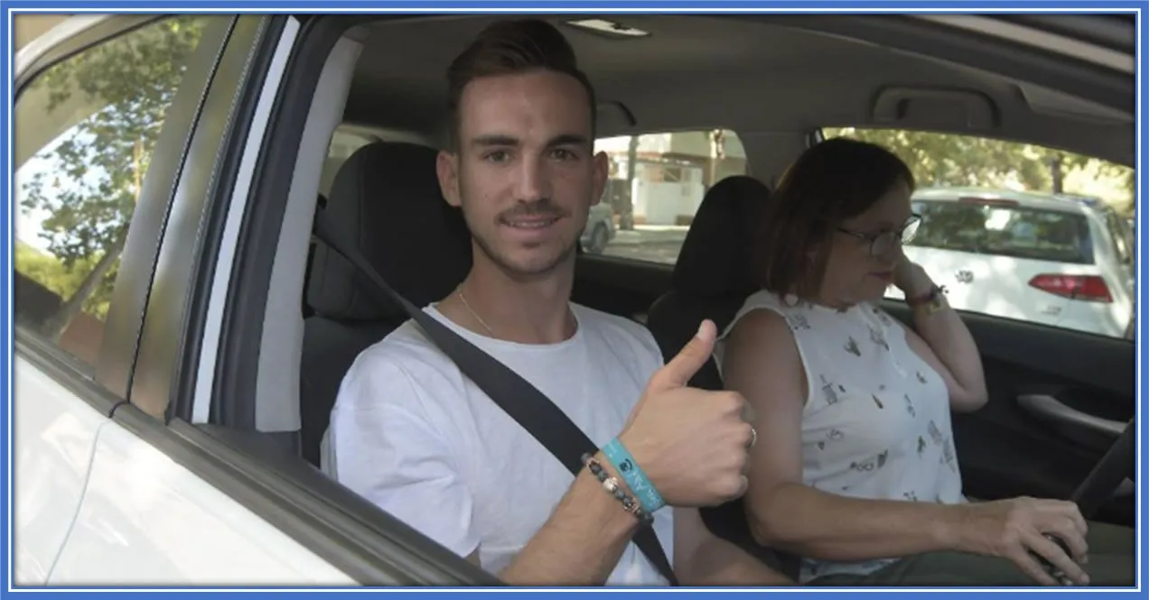 Behold the formal Napoli player in a car with his first love, Chari Pena. 