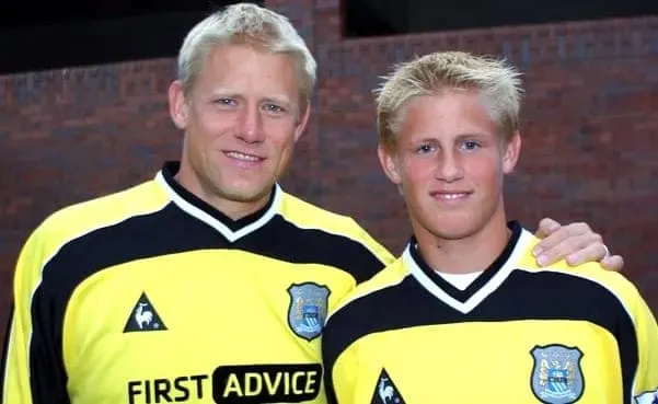 A rare photo of Kasper Schmeichel with his father Peter when both played for Manchester City in the year 2002.