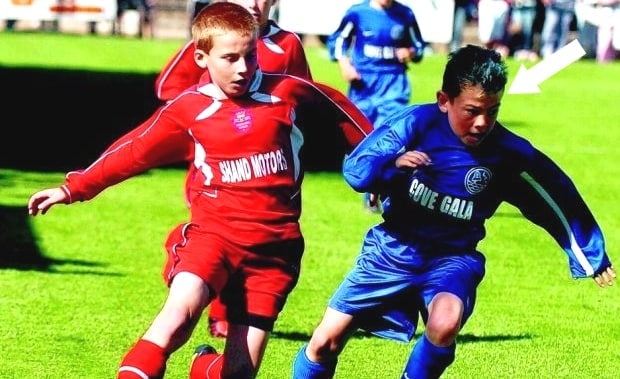 Ryan Fraser, right, was in action during his early career days. Credit to EveningExpress CO.UK