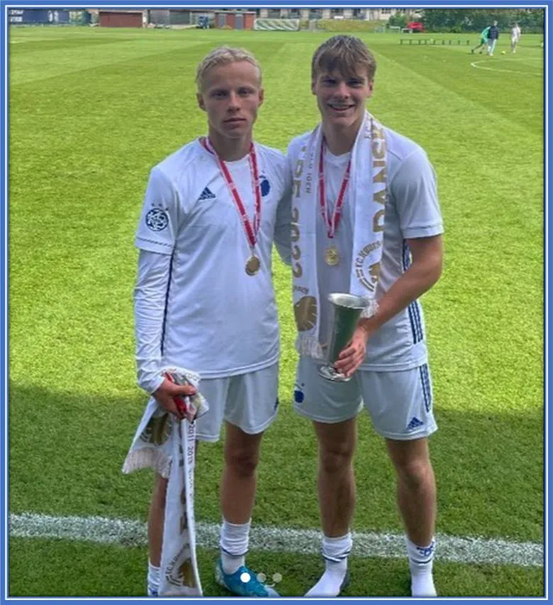 The Højlund twin brothers, Oscar and Emil, excelled at Copenhagen's under-17 team, while their big brother (Rasmus) played for the senior side.