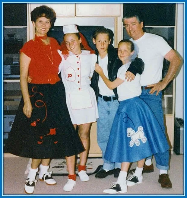Behold Megan Rapinoe's Family - her parents, Jim Rapinoe and Dennis Rapinoe, and her younger ones.