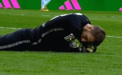 What Jan Oblak thinks about the ball.