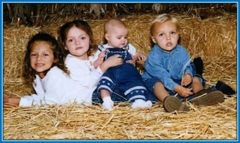 Behold (Brother)McKenna Hatch Falagrady, (Sisters) Braxton Hatch, Brianna Hatch. Can you tell which of them is Marie?