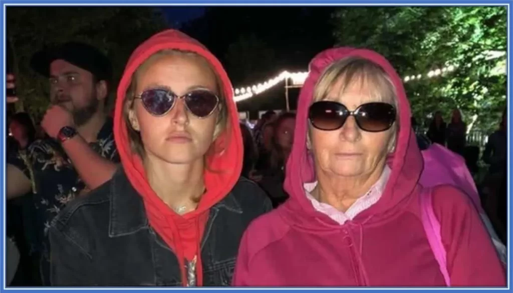 The Midfielder and her Grandmother in the Lewis Capaldi concert at Kew Gardens.