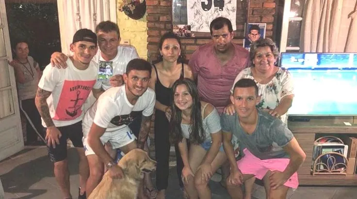 As observed, Lucas Torreira has a close-knitted Family.