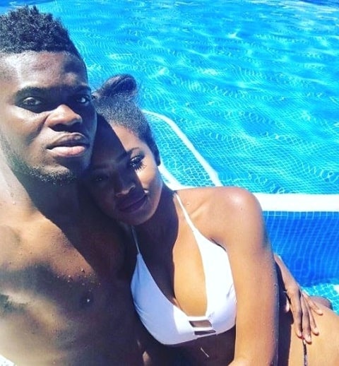 Thomas Partey having Holiday with his Girlfriend. Credit to GhanaWeb.