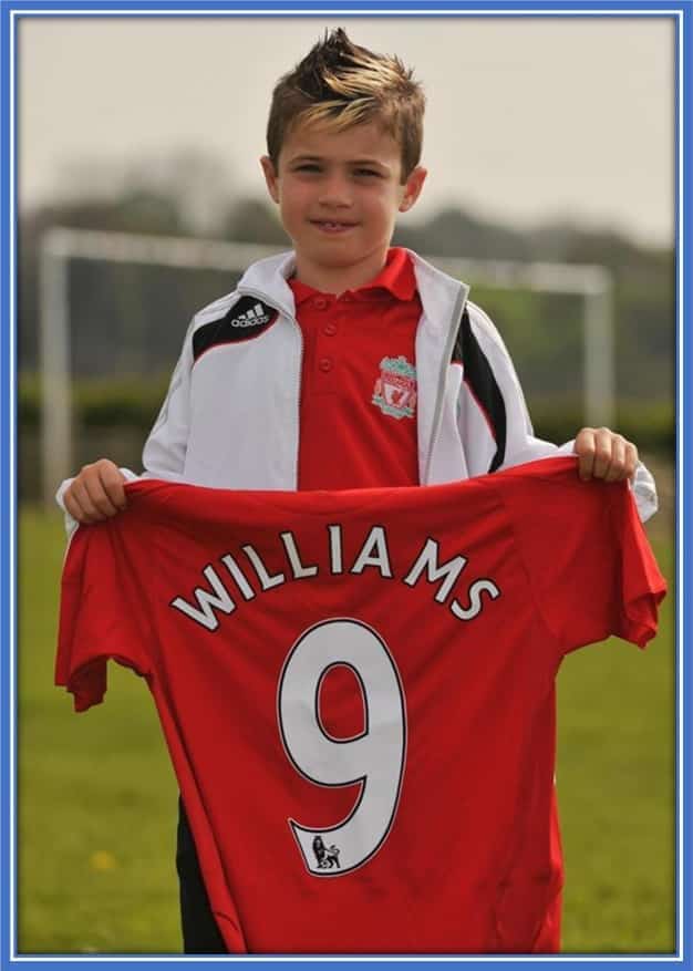 Young Neco Williams felt very excited to choose Liverpool over his boyhood club, Manchester United. Upon joining the Reds, he kept his Number 9 shirt.