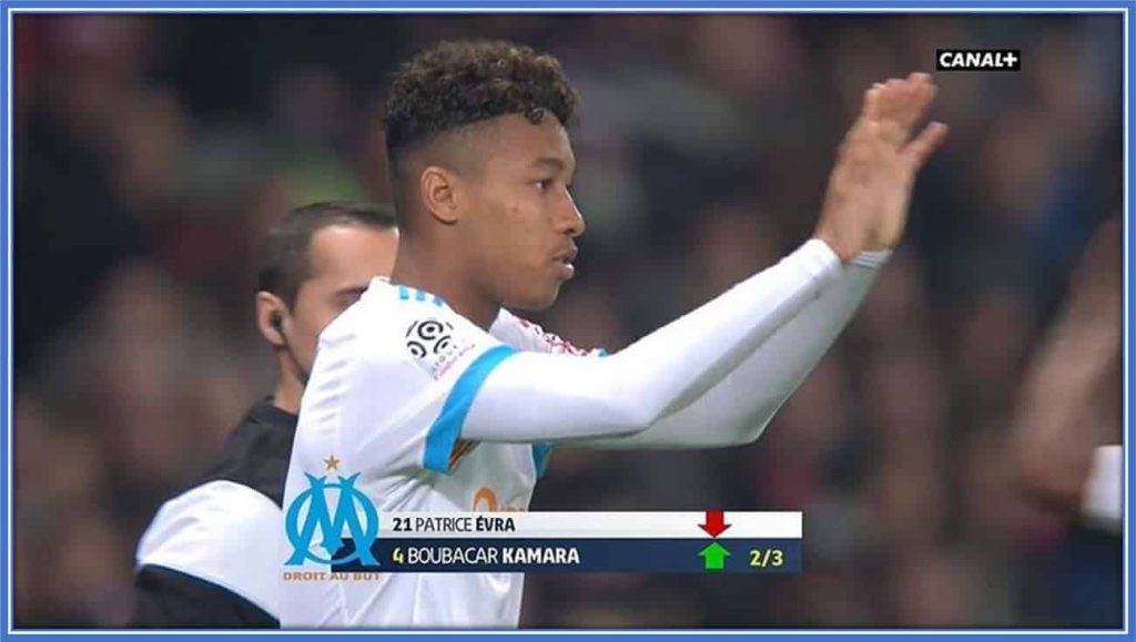Boubacar Kamara took his first steps as a senior. The display on the screen shows he replaced Patrice Evra.