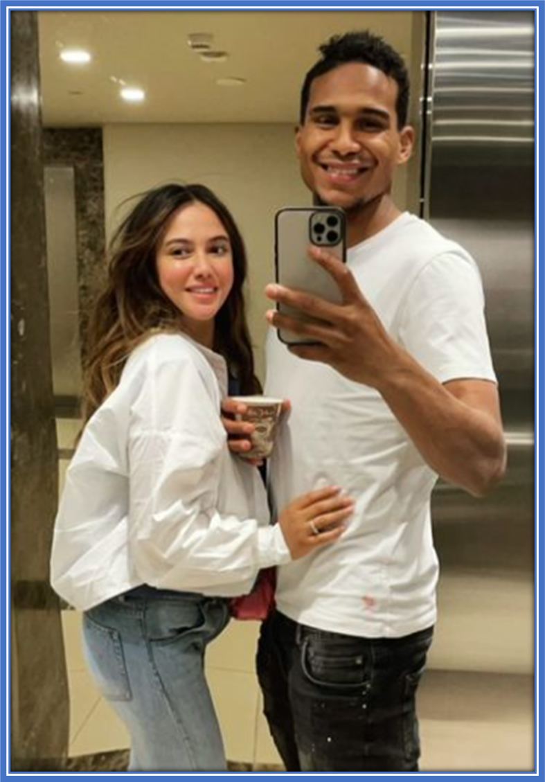 A selfie-pose of Seifeddine Jaziri with the love of his life.
