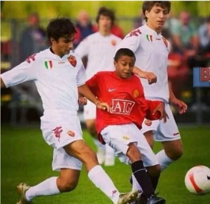 Can you notice the height difference?... Jesse Lingard was a boy with a brave heart in his early football life.