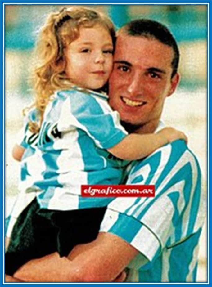Young Scaloni and his little sister during the Malaysia 1997 FIFA World Youth Championship.