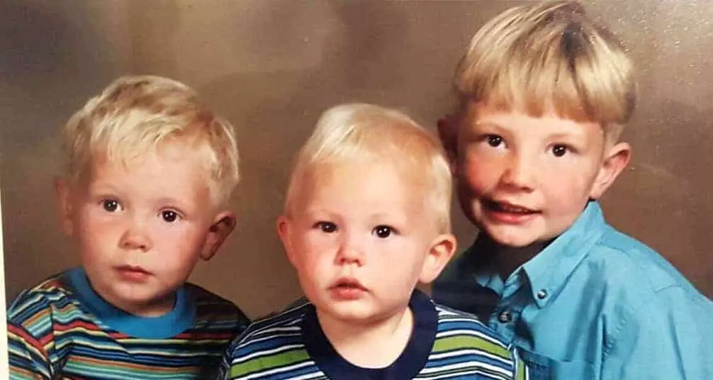 Meet Dean Henderson's Brothers- Callum Henderson (far right) and Kyle Henderson (middle) at the time they were kids.