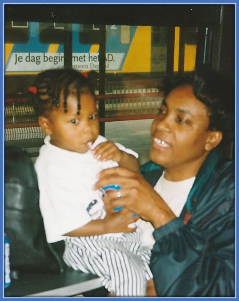 A dreamer from a young age, Lineth Beerensteyn and her caring late mother, Linda Beerensteyn. Source: Instagram.