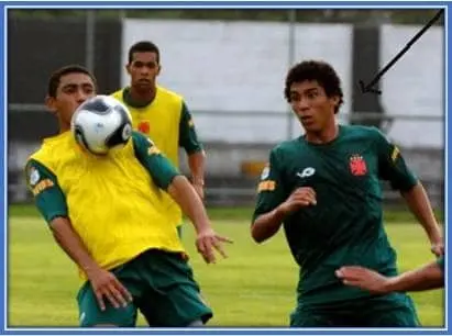 See him putting up a lot of effort to win the ball while playing for Vasco da Gama.