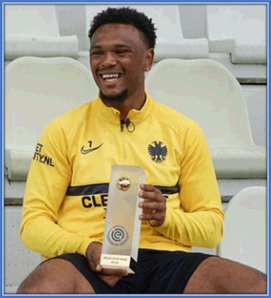 Openda is the second Vitesse athlete to win the Eredivisie Player of the Month award.