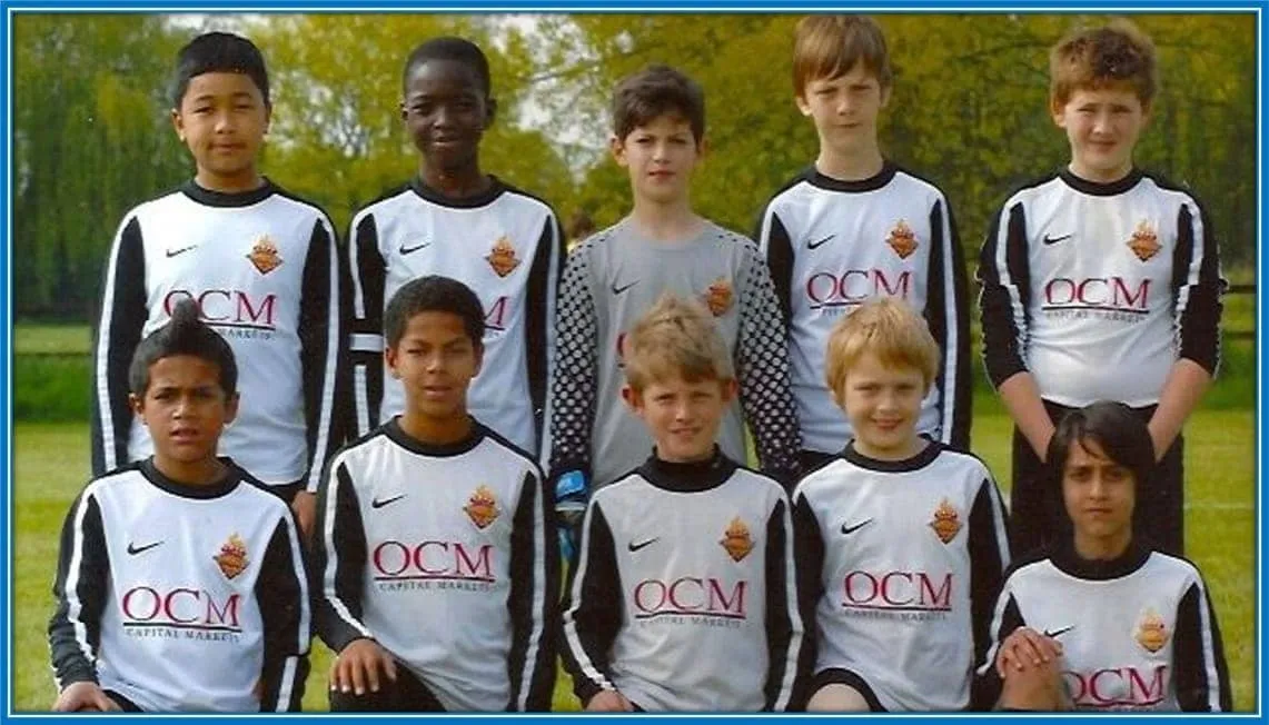 Can you identify the younger in Balham colours?