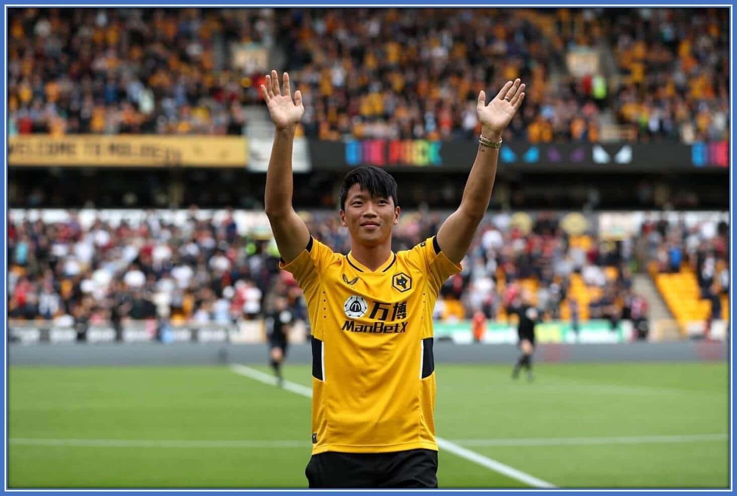From the look of things, you can tell that he received a warm welcome to Molineux Stadium. We hope he has a nice stay at Wolverhampton.