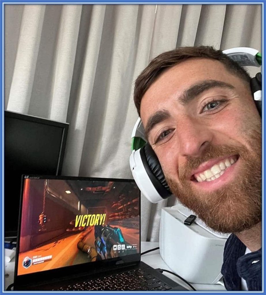 When he is not between the sticks, Turner goes into gaming.