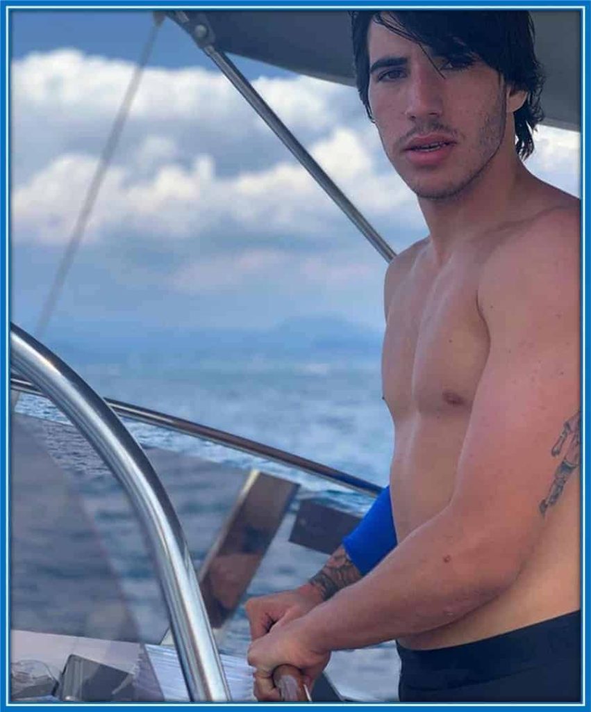 Who is Sandro Tonali? Here, we explain his PERSONAL LIFE - away from football.