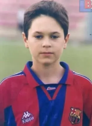 Young Iniesta's emotional journey: From 'crying rivers' when leaving home for La Masia to overcoming homesickness and shyness.