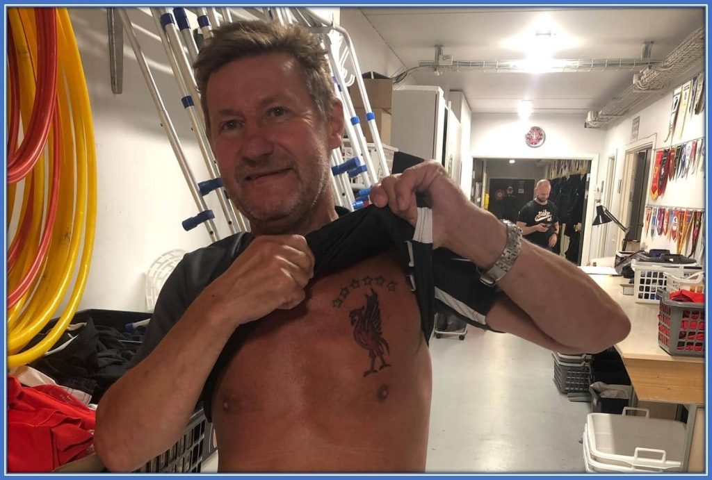 A rare photo of Kjaer's father showing off his tattoo.