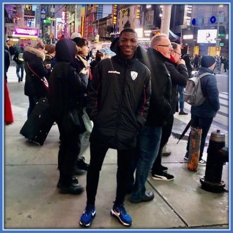 Moises Caicedo on his vacation to New York.