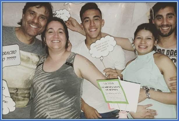 From left to right, we have the following family members. Christian (Nico’s Father), Paola Dominguez (Nico’s Mum), Nicolas himself, Gabriel (Nico’s Brother) and Gabriel's wife.