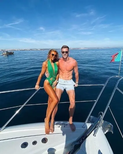 Dean Henderson and his Girlfriend takes a boat ride.