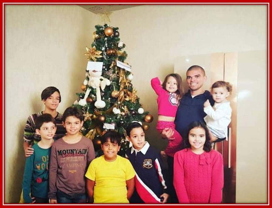 The UEFA Champion is Celebrating Christmas with his Daughters and Friends.