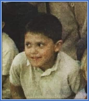 A cute childhood photo of Pablo Fornals.
