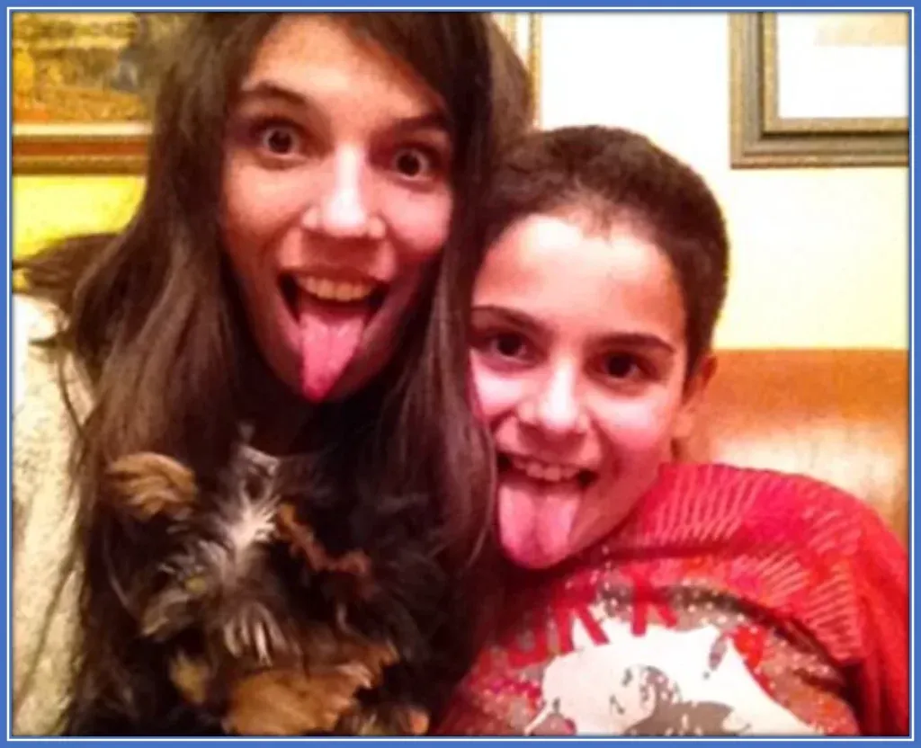 An early pix of Gabri Veiga with his big sister.