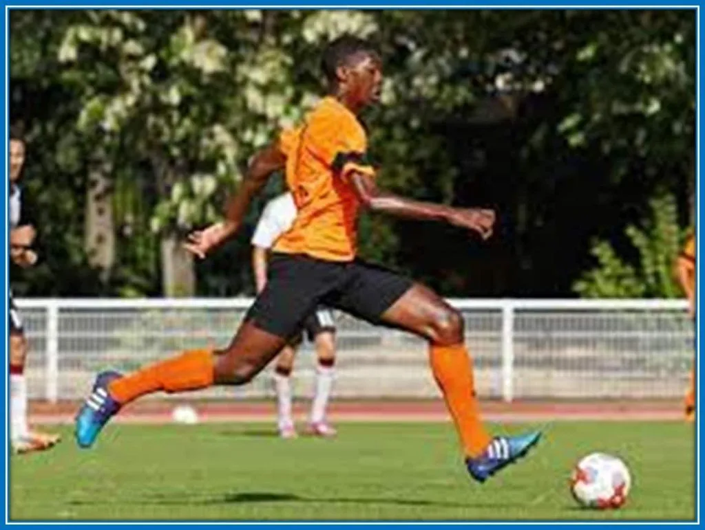 Disasi took inspiration from his idol, Thiago Silva, as he embarked on his professional journey as a Central Defender.
