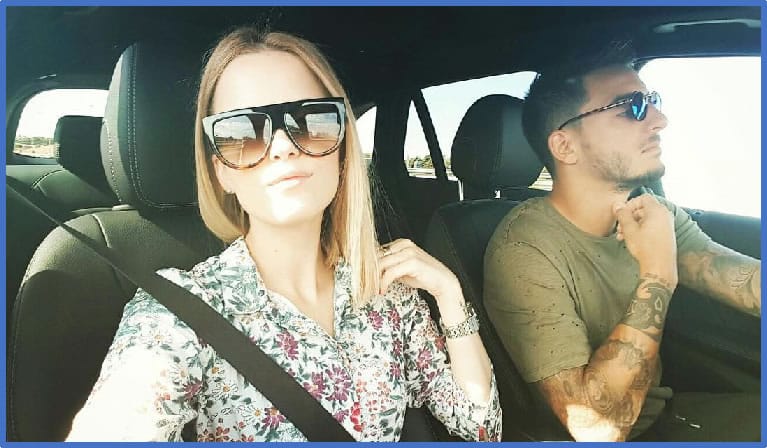 Joselu's wife and the footballer in the car. Photo: Instagram joselumato