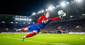 Matvei Safonov s'impose comme gardien titulaire du PSG après la Supercoupe d'Europe 2026