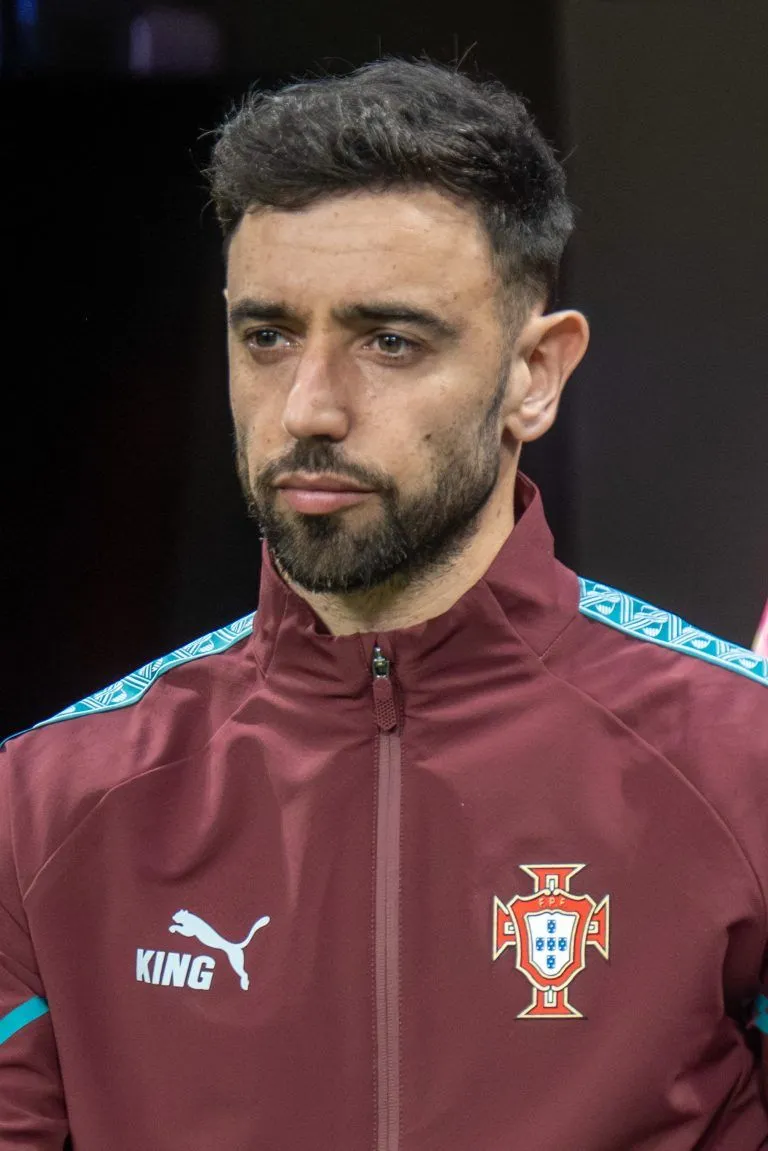 Manchester United Recusa Todas as Ofertas: Bruno Fernandes Não Está à Venda, Diz Clube