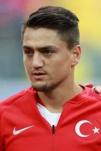 Cengiz Ünder Fenerbahçe'den Ayrıldı: Çorum FK'ya Transfer Oldu, Bilge Yenigül ile Evli Yeni Bir Hayat
