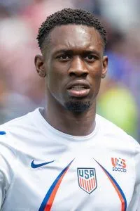 Everton Đàm Phán Chiêu Mộ Folarin Balogun từ Monaco với Giá 35 Triệu Bảng