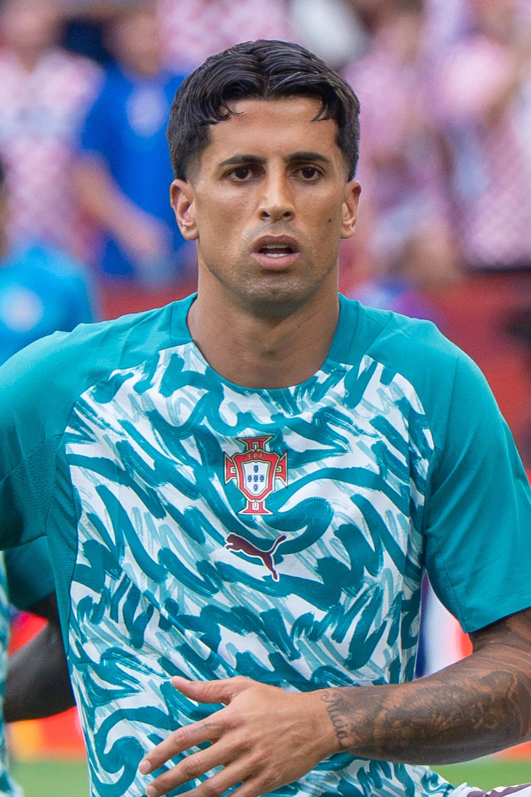 Joao Cancelo Ninggal Al-Hilal lan Bali menyang Barcelona kanggo Kaping Telu