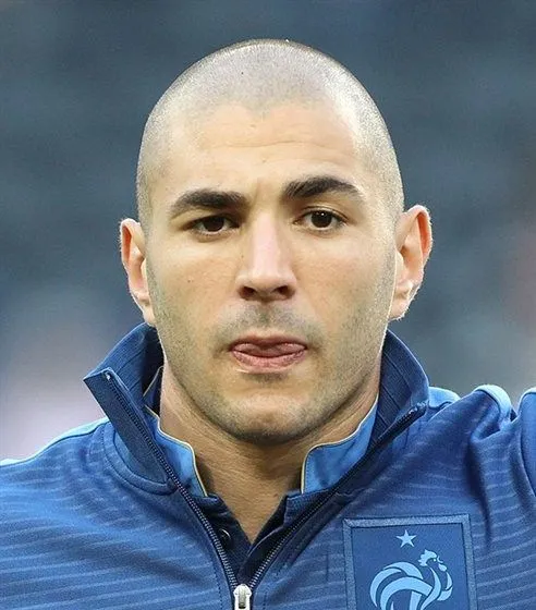 Karim Benzema en el estadio del Al-Hilal durante su etapa en Arabia Saud&iacute;